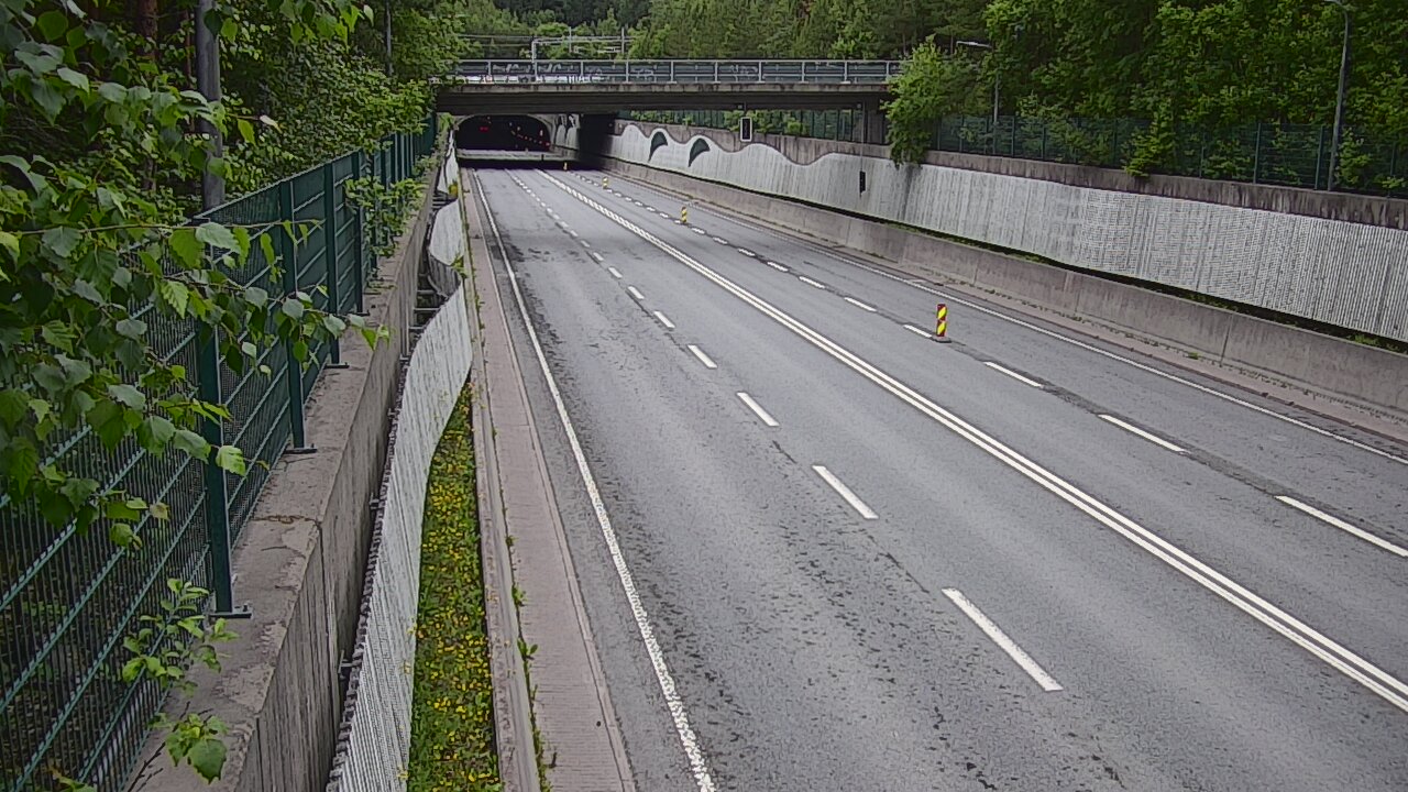 Kelikamerat Kuva Tie 102 Espoo Hiidenkallion tunneli, suuaukko pohj., Espoo, Uusimaa