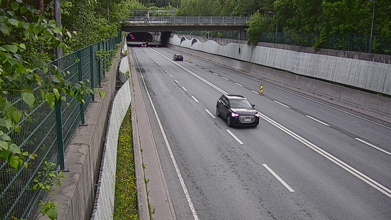 Kelikamerat Kuva Tie 102 Espoo Hiidenkallion tunneli, suuaukko pohj., Espoo, Uusimaa
