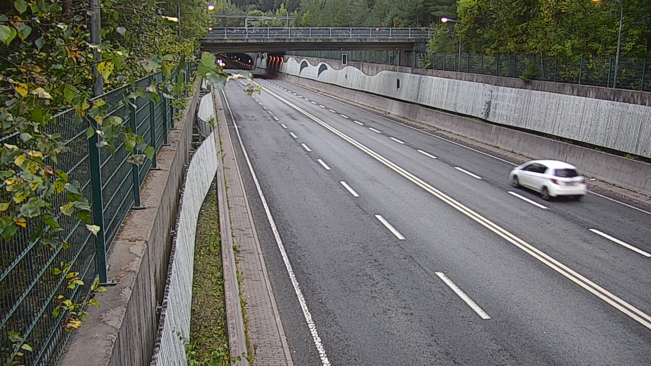 Kelikamerat Kuva Tie 102 Espoo Hiidenkallion tunneli, suuaukko pohj., Espoo, Uusimaa