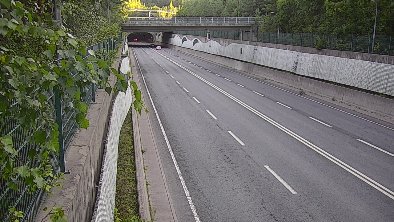 Kelikamerat Kuva Tie 102 Espoo Hiidenkallion tunneli, suuaukko pohj., Espoo, Uusimaa