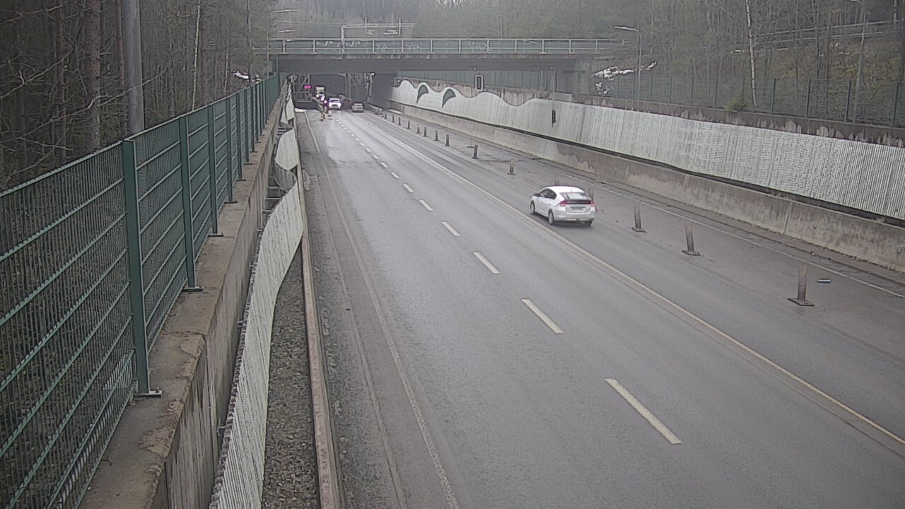 Weather Camera Image Väg 102 Esbo Hiidenkallio tunnel, suuaukko nord., Espoo, Uusimaa