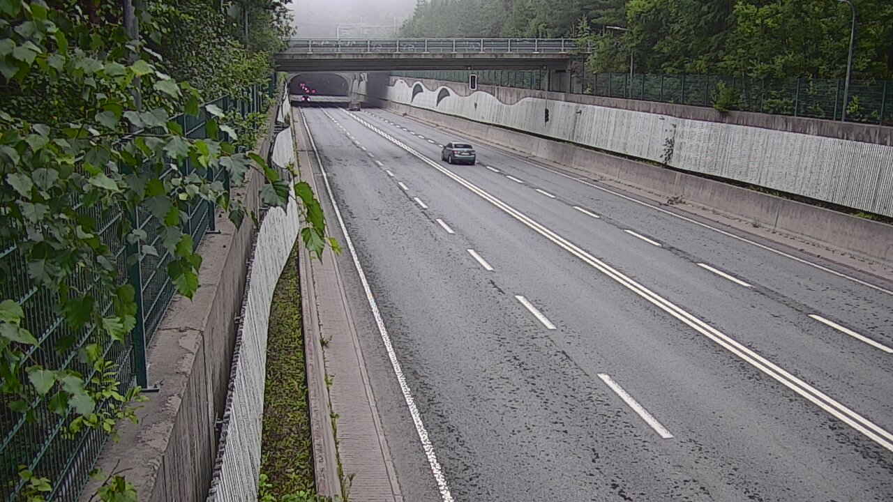 Weather Camera Image Road 102 Espoo Hiidenkallion tunneli, suuaukko north., Espoo, Uusimaa