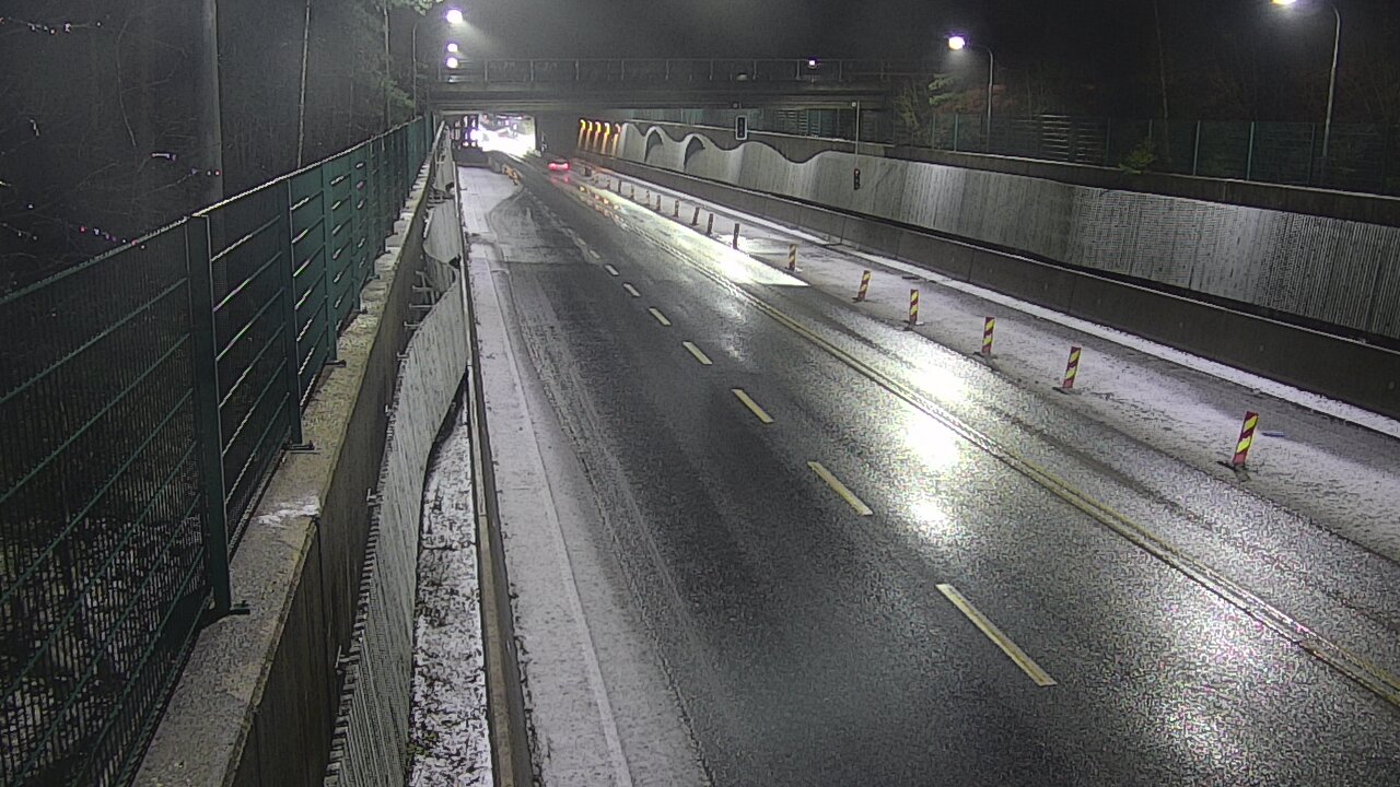 Kelikamerat Kuva Tie 102 Espoo Hiidenkallion tunneli, suuaukko pohj., Espoo, Uusimaa