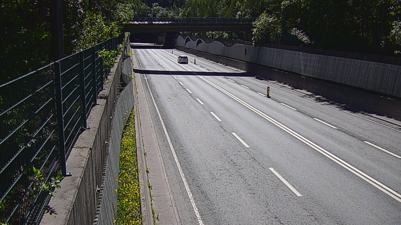 Kelikamerat Kuva Tie 102 Espoo Hiidenkallion tunneli, suuaukko pohj., Espoo, Uusimaa