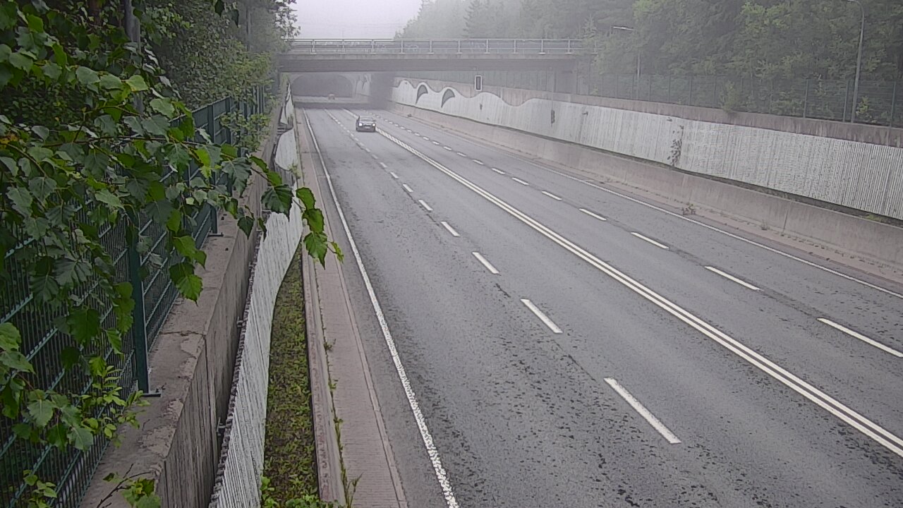 Weather Camera Image Road 102 Espoo Hiidenkallion tunneli, suuaukko north., Espoo, Uusimaa