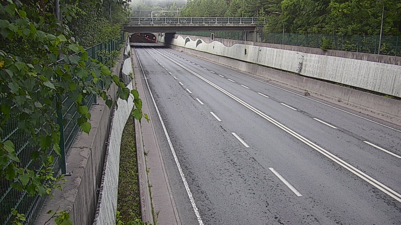 Weather Camera Image Road 102 Espoo Hiidenkallion tunneli, suuaukko north., Espoo, Uusimaa