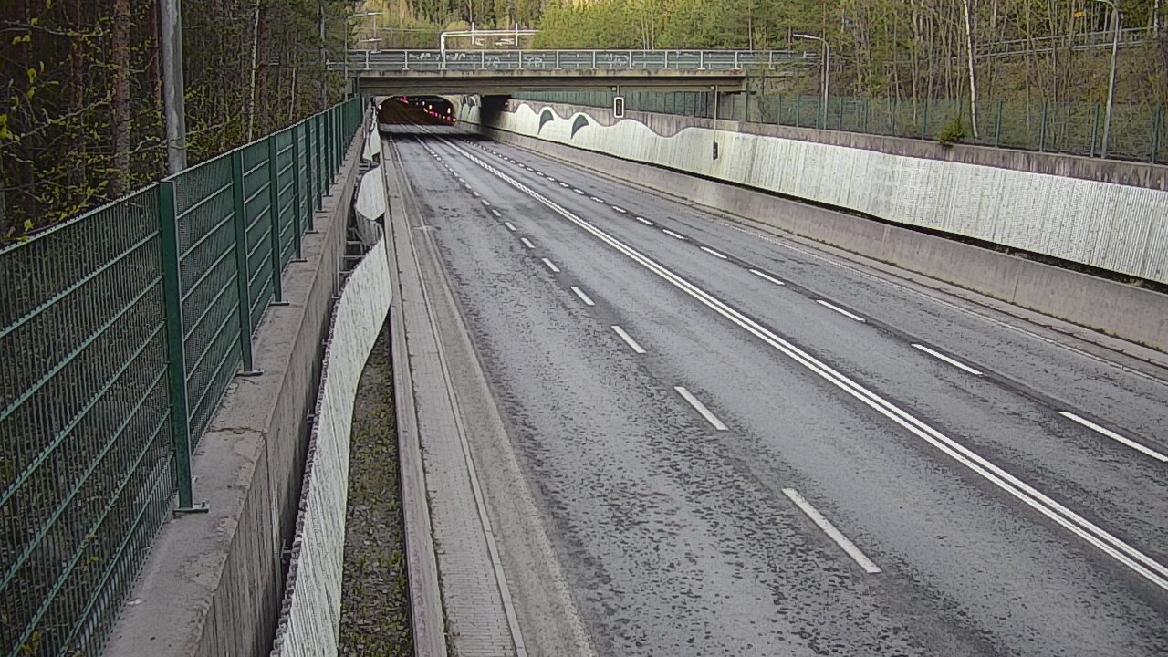 Kelikamerat Kuva Tie 102 Espoo Hiidenkallion tunneli, suuaukko pohj., Espoo, Uusimaa