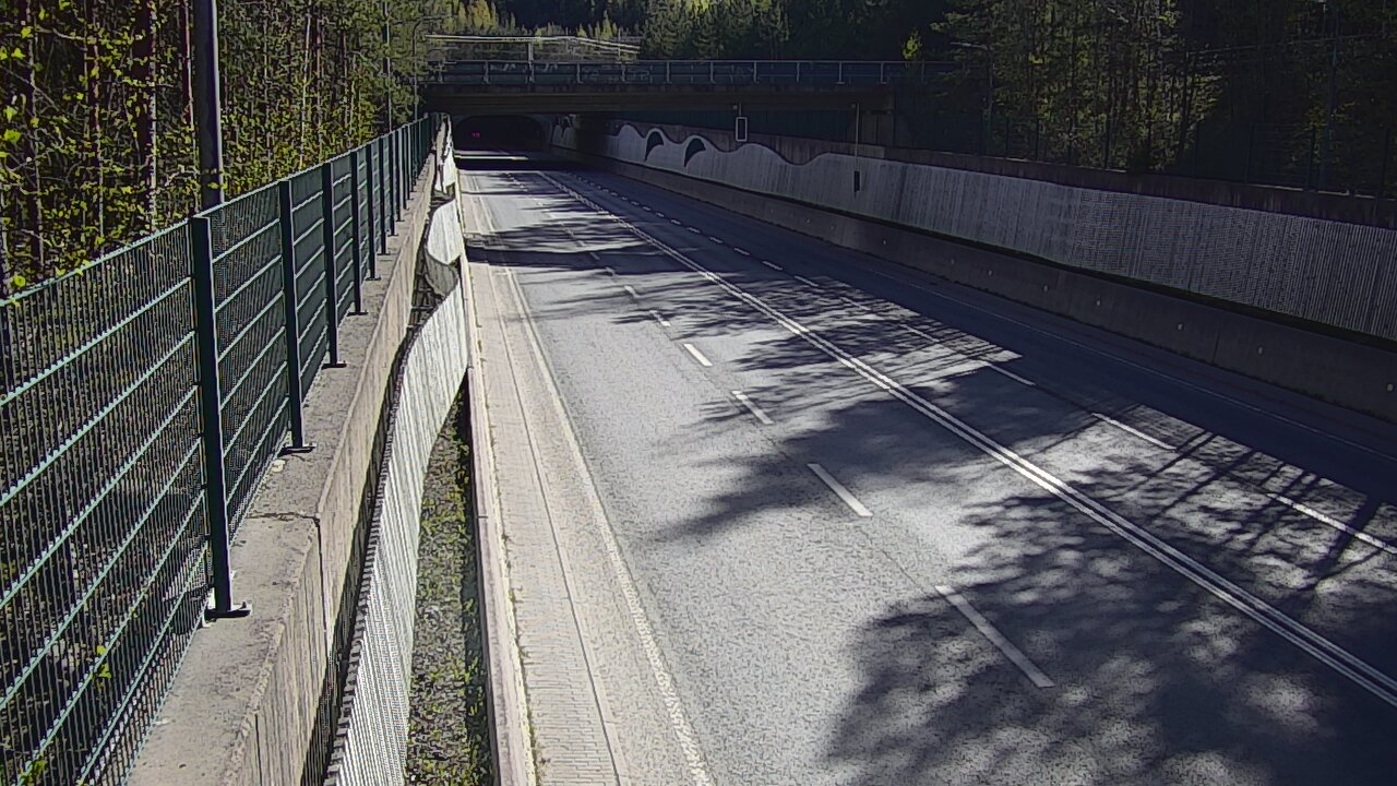 Kelikamerat Kuva Tie 102 Espoo Hiidenkallion tunneli, suuaukko pohj., Espoo, Uusimaa