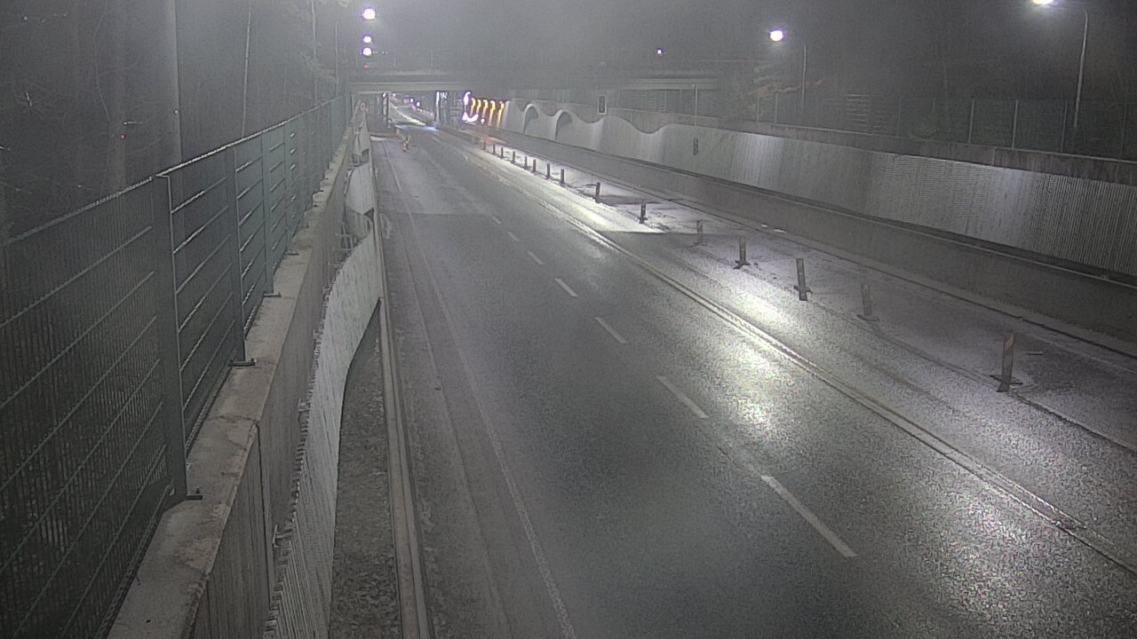 Kelikamerat Kuva Tie 102 Espoo Hiidenkallion tunneli, suuaukko pohj., Espoo, Uusimaa