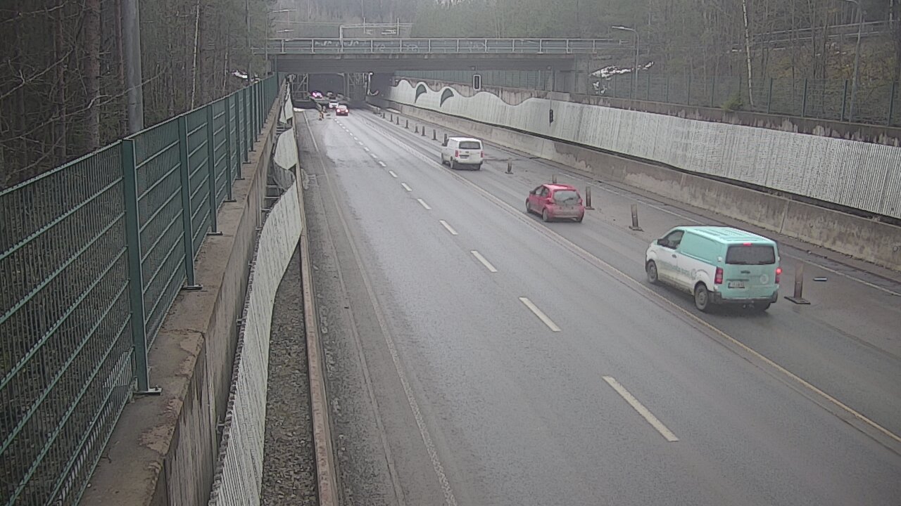 Weather Camera Image Väg 102 Esbo Hiidenkallio tunnel, suuaukko nord., Espoo, Uusimaa