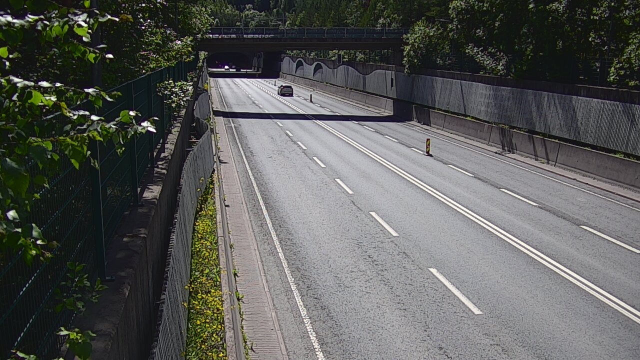 Kelikamerat Kuva Tie 102 Espoo Hiidenkallion tunneli, suuaukko pohj., Espoo, Uusimaa
