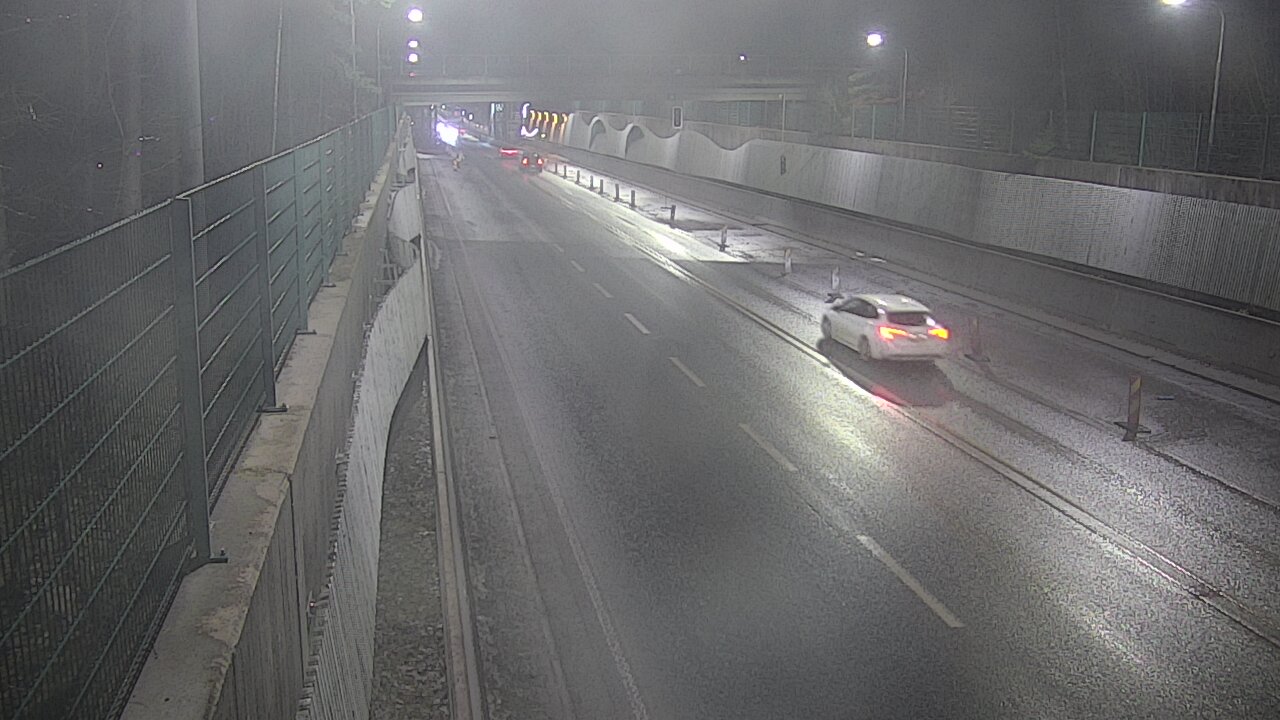 Kelikamerat Kuva Tie 102 Espoo Hiidenkallion tunneli, suuaukko pohj., Espoo, Uusimaa