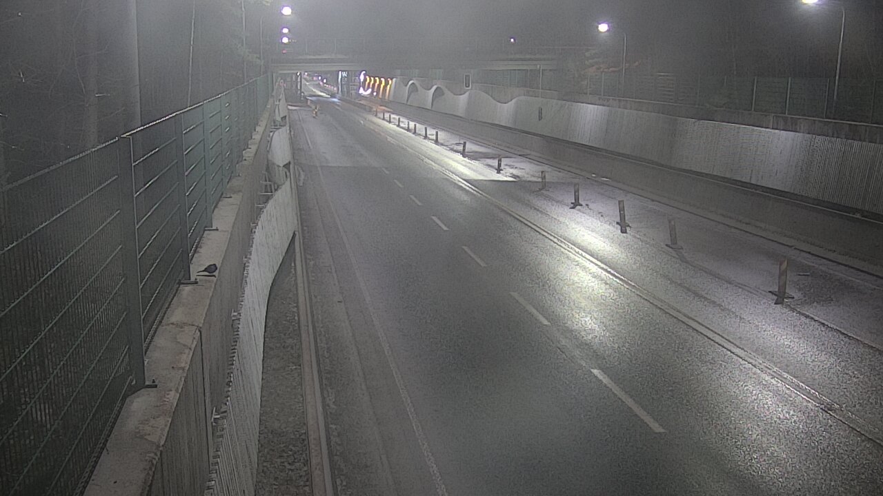 Kelikamerat Kuva Tie 102 Espoo Hiidenkallion tunneli, suuaukko pohj., Espoo, Uusimaa