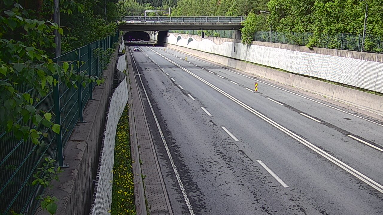 Kelikamerat Kuva Tie 102 Espoo Hiidenkallion tunneli, suuaukko pohj., Espoo, Uusimaa