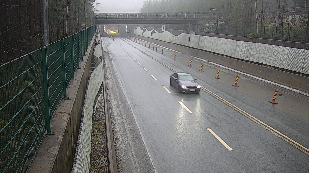 Kelikamerat Kuva Tie 102 Espoo Hiidenkallion tunneli, suuaukko pohj., Espoo, Uusimaa