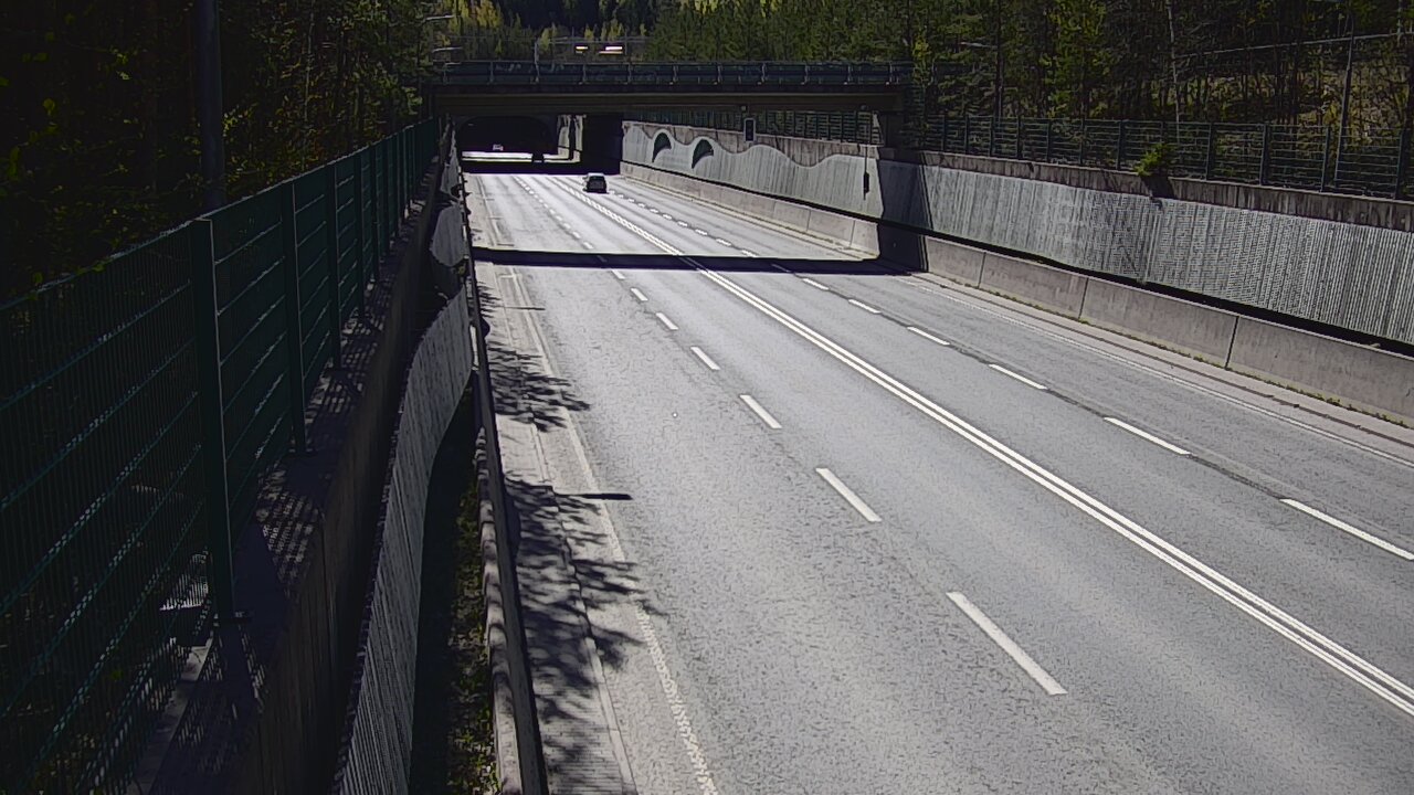 Kelikamerat Kuva Tie 102 Espoo Hiidenkallion tunneli, suuaukko pohj., Espoo, Uusimaa