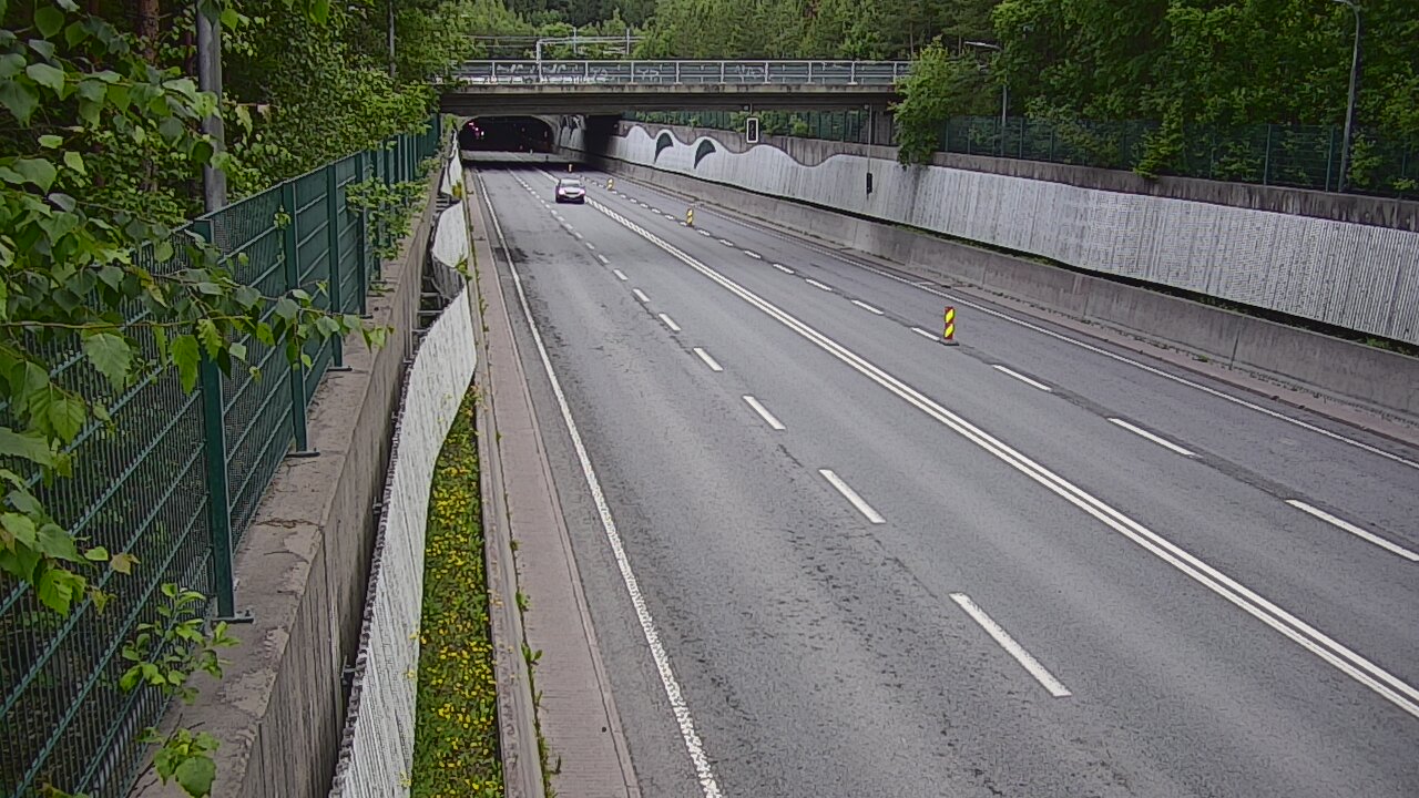 Kelikamerat Kuva Tie 102 Espoo Hiidenkallion tunneli, suuaukko pohj., Espoo, Uusimaa