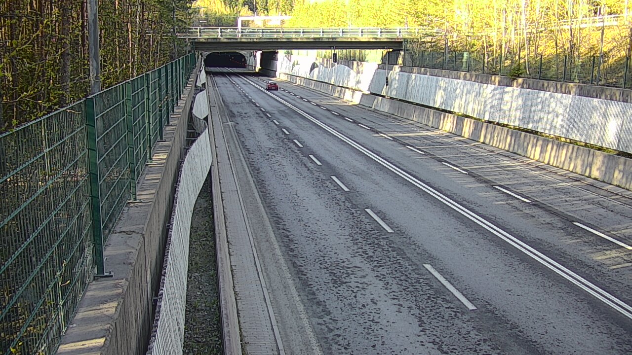 Kelikamerat Kuva Tie 102 Espoo Hiidenkallion tunneli, suuaukko pohj., Espoo, Uusimaa