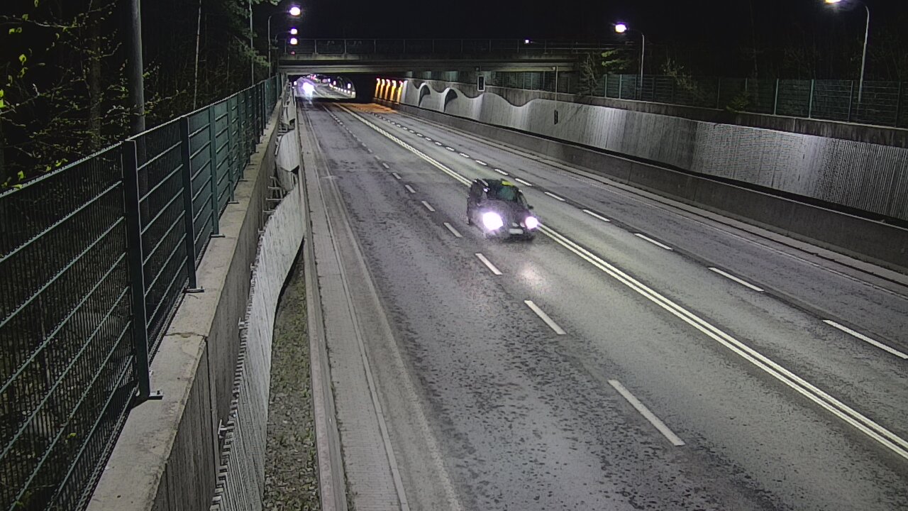 Kelikamerat Kuva Tie 102 Espoo Hiidenkallion tunneli, suuaukko pohj., Espoo, Uusimaa
