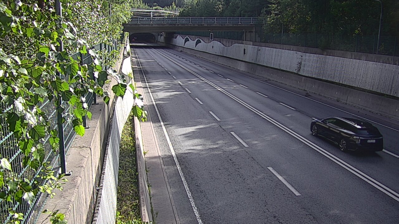 Kelikamerat Kuva Tie 102 Espoo Hiidenkallion tunneli, suuaukko pohj., Espoo, Uusimaa