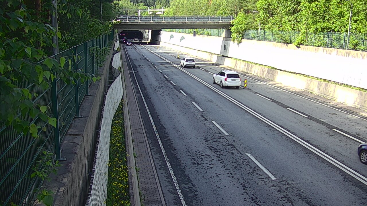 Kelikamerat Kuva Tie 102 Espoo Hiidenkallion tunneli, suuaukko pohj., Espoo, Uusimaa