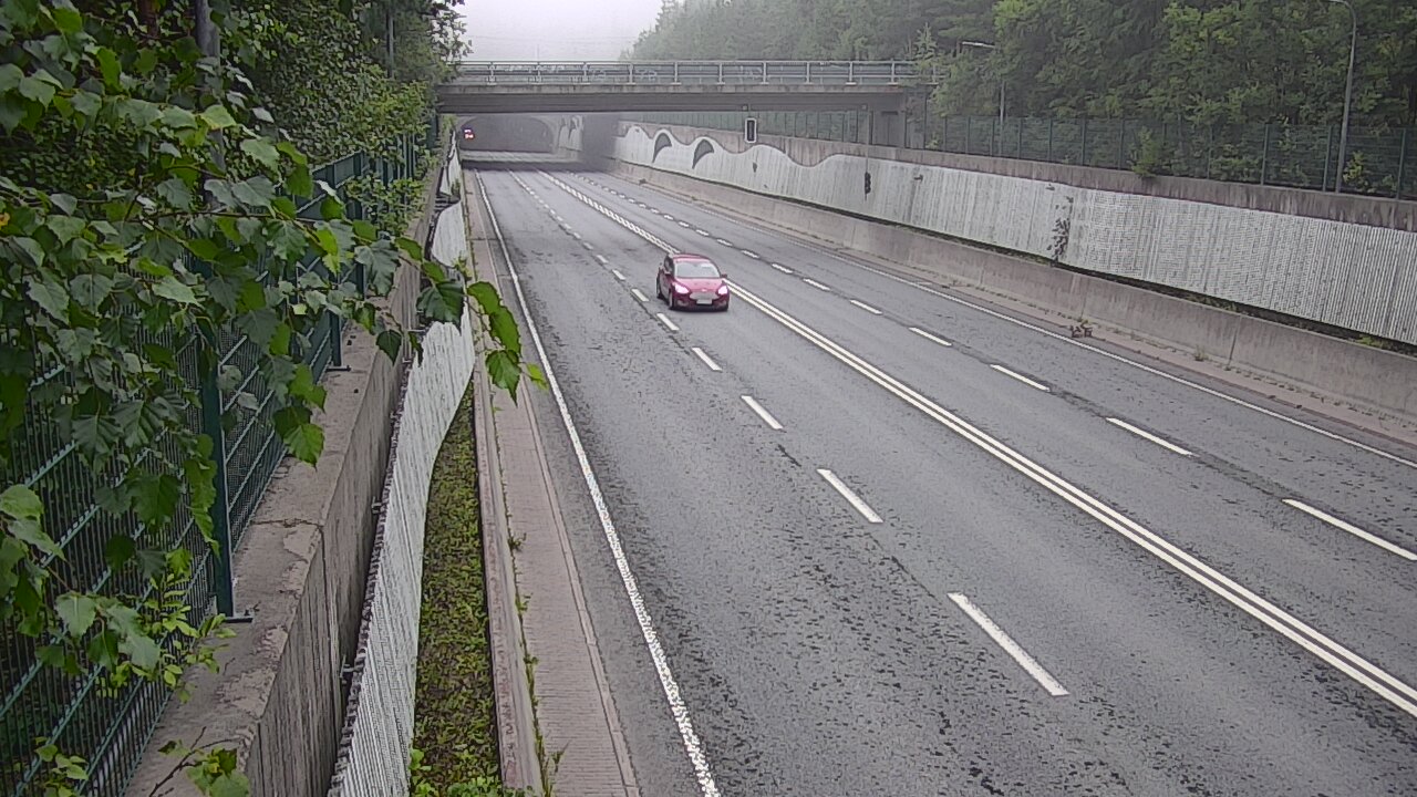 Weather Camera Image Road 102 Espoo Hiidenkallion tunneli, suuaukko north., Espoo, Uusimaa