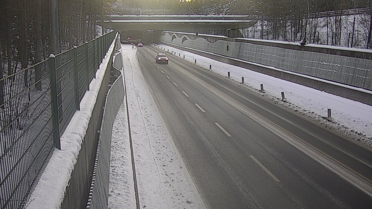 Kelikamerat Kuva Tie 102 Espoo Hiidenkallion tunneli, suuaukko pohj., Espoo, Uusimaa