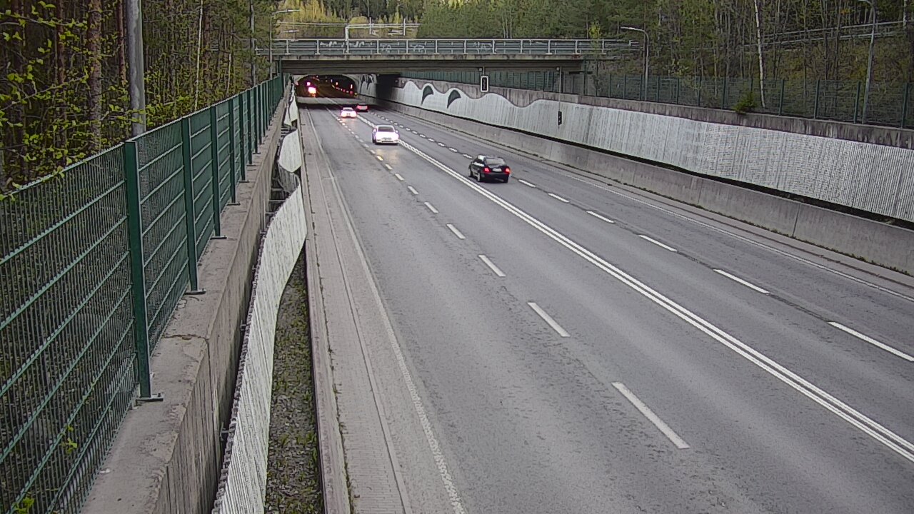 Kelikamerat Kuva Tie 102 Espoo Hiidenkallion tunneli, suuaukko pohj., Espoo, Uusimaa