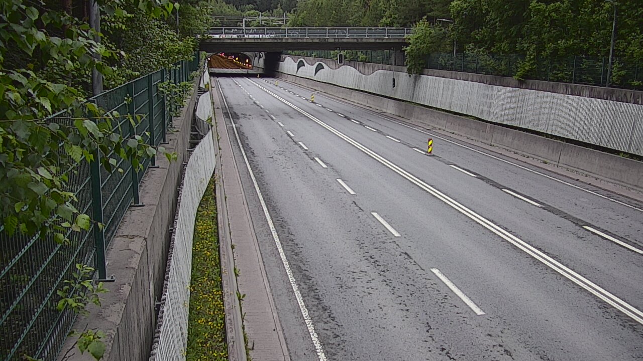 Kelikamerat Kuva Tie 102 Espoo Hiidenkallion tunneli, suuaukko pohj., Espoo, Uusimaa
