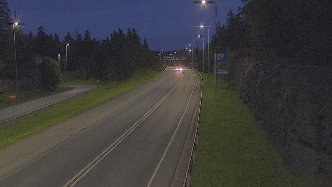 Kelikamerat Kuva Tie 102 Hiidenkallion tunneli, suuaukko etelä, Espoo, Uusimaa