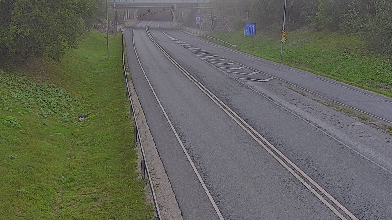 Kelikamerat Kuva Tie 102 Hiidenkallion tunneli, suuaukko etelä, Espoo, Uusimaa