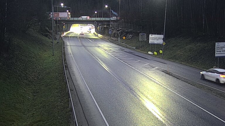 Weather Camera Image Tie 102 Hiidenkallion tunneli, suuaukko etelä, Espoo, Uusimaa