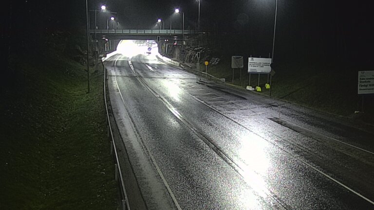 Weather Camera Image Tie 102 Hiidenkallion tunneli, suuaukko etelä, Espoo, Uusimaa