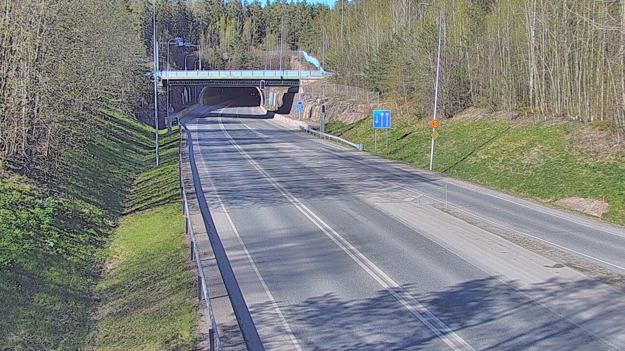 Kelikamerat Kuva Tie 102 Hiidenkallion tunneli, suuaukko etelä, Espoo, Uusimaa