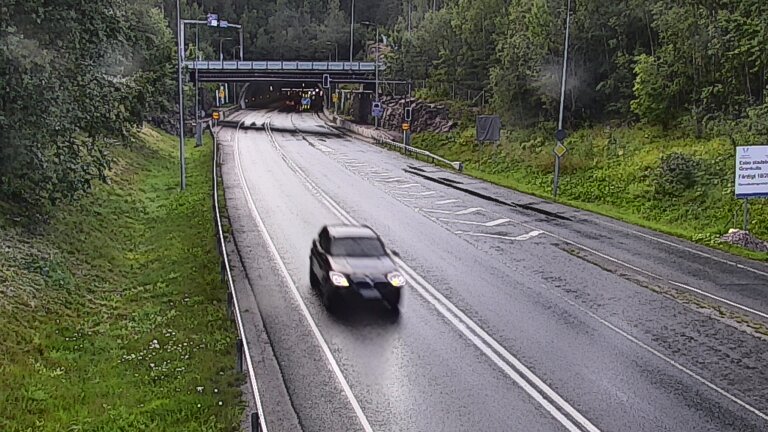 Weather Camera Image Tie 102 Hiidenkallion tunneli, suuaukko etelä, Espoo, Uusimaa