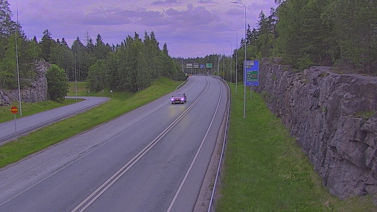 Kelikamerat Kuva Tie 102 Hiidenkallion tunneli, suuaukko etelä, Espoo, Uusimaa