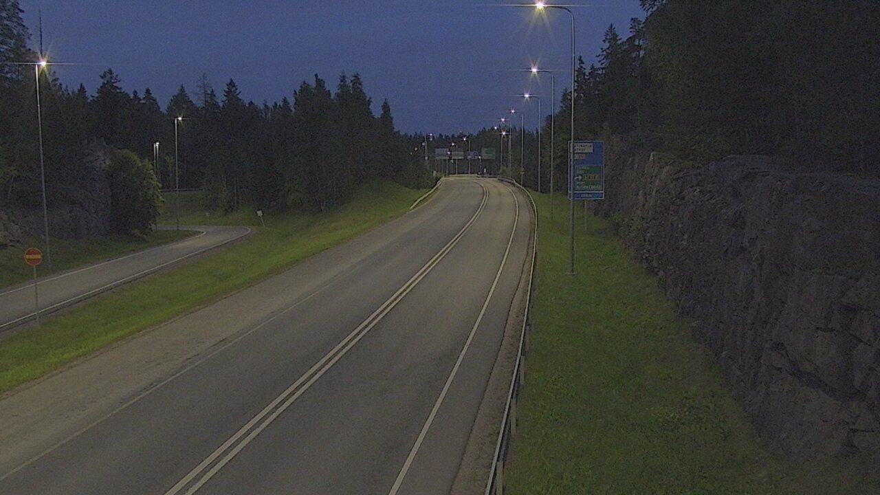 Kelikamerat Kuva Tie 102 Hiidenkallion tunneli, suuaukko etelä, Espoo, Uusimaa
