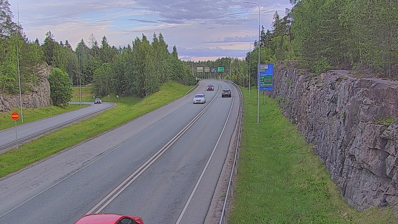 Kelikamerat Kuva Tie 102 Hiidenkallion tunneli, suuaukko etelä, Espoo, Uusimaa
