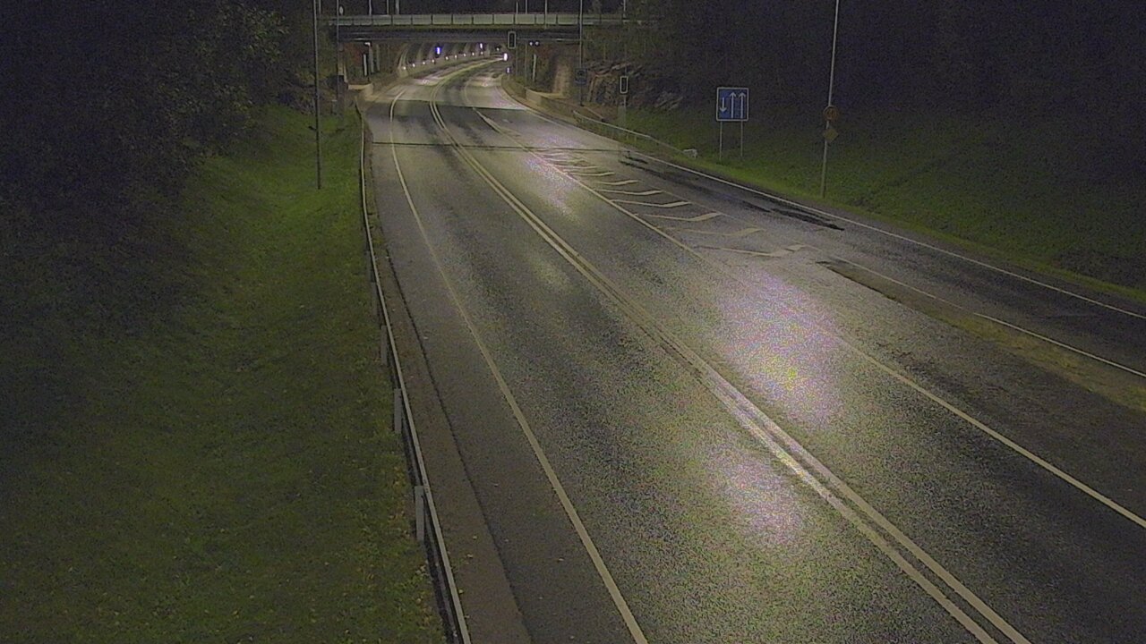 Kelikamerat Kuva Tie 102 Hiidenkallion tunneli, suuaukko etelä, Espoo, Uusimaa