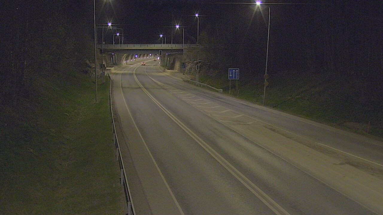 Weather Camera Image Tie 102 Hiidenkallion tunneli, suuaukko etelä, Espoo, Uusimaa