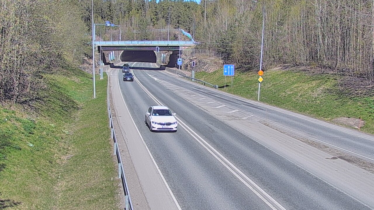 Kelikamerat Kuva Tie 102 Hiidenkallion tunneli, suuaukko etelä, Espoo, Uusimaa