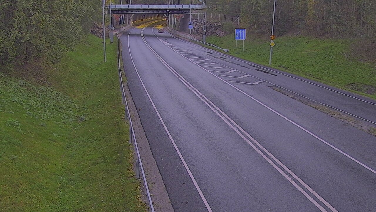 Kelikamerat Kuva Tie 102 Hiidenkallion tunneli, suuaukko etelä, Espoo, Uusimaa