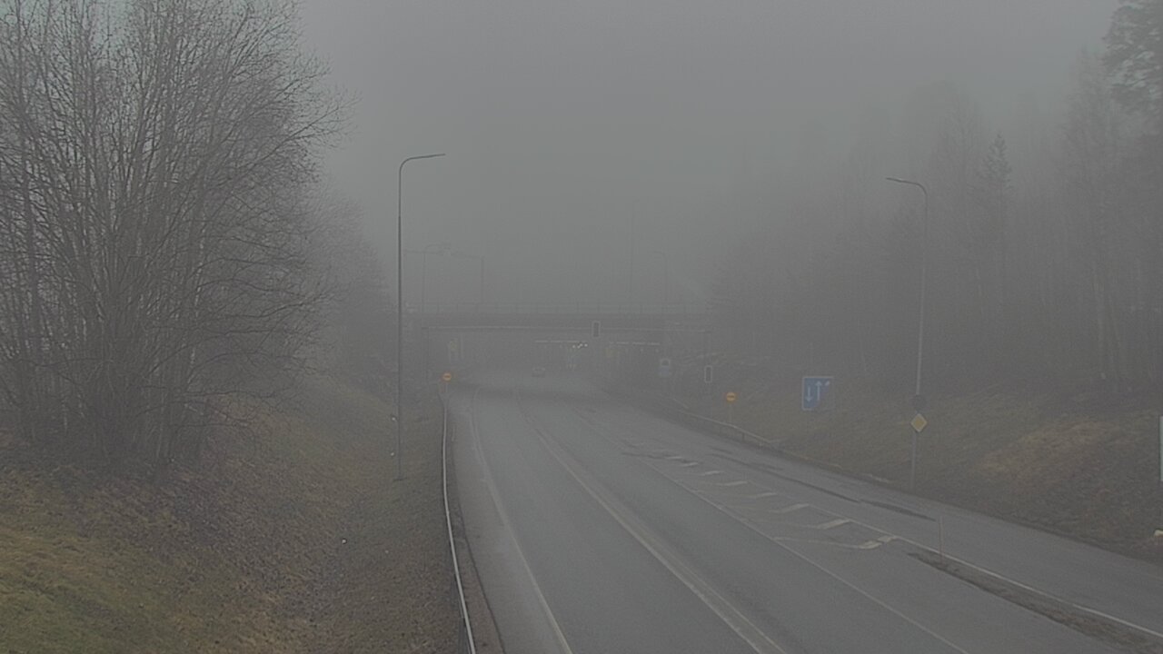 Kelikamerat Kuva Tie 102 Hiidenkallion tunneli, suuaukko etelä, Espoo, Uusimaa