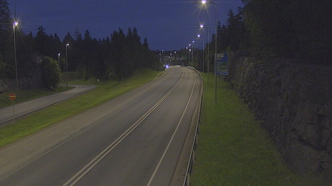 Kelikamerat Kuva Tie 102 Hiidenkallion tunneli, suuaukko etelä, Espoo, Uusimaa
