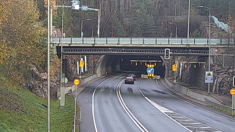 Kelikamerat Kuva Tie 102 Hiidenkallion tunneli, suuaukko etelä, Espoo, Uusimaa