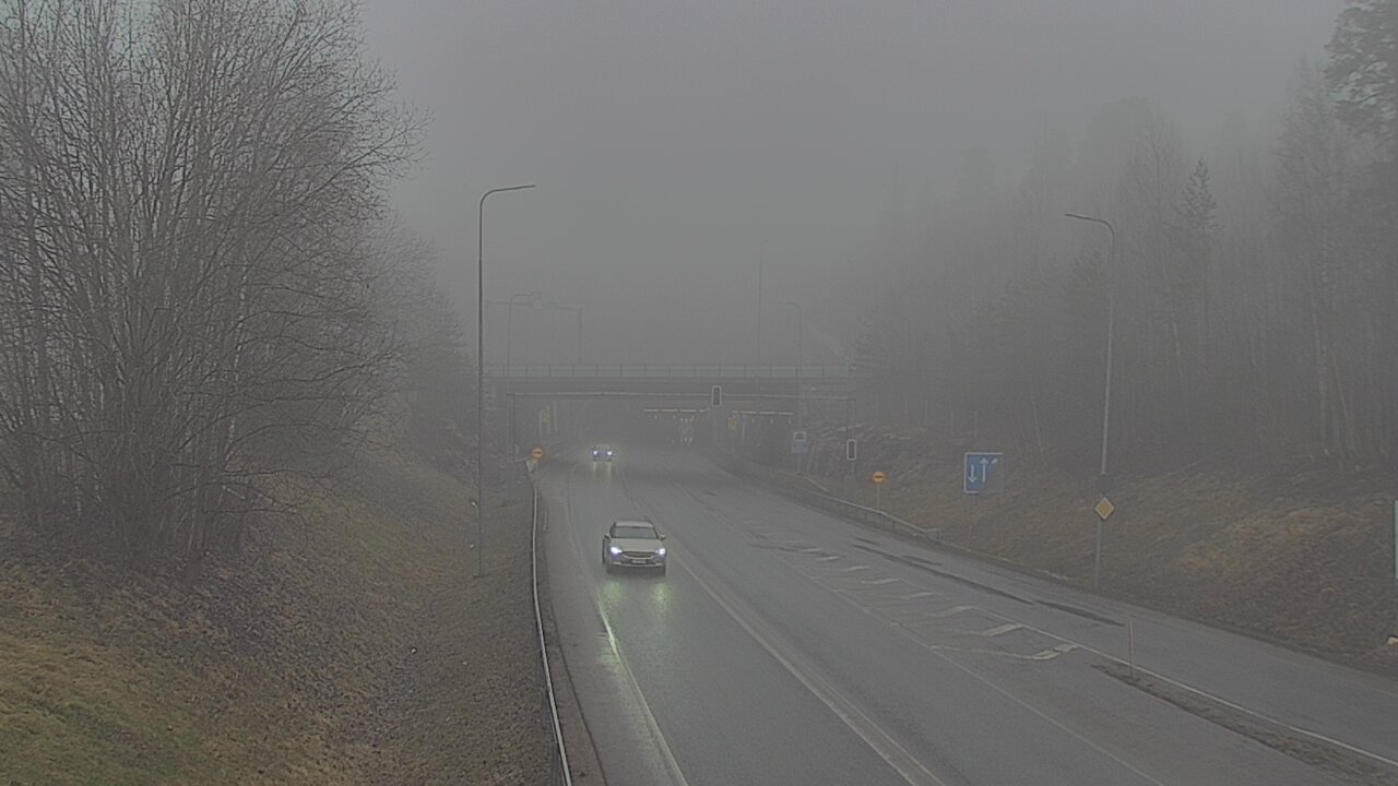 Kelikamerat Kuva Tie 102 Hiidenkallion tunneli, suuaukko etelä, Espoo, Uusimaa