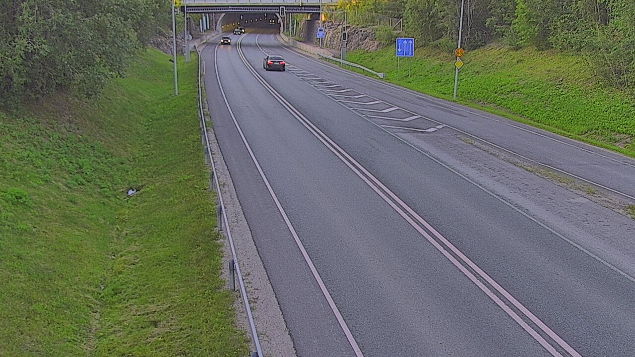 Kelikamerat Kuva Tie 102 Hiidenkallion tunneli, suuaukko etelä, Espoo, Uusimaa