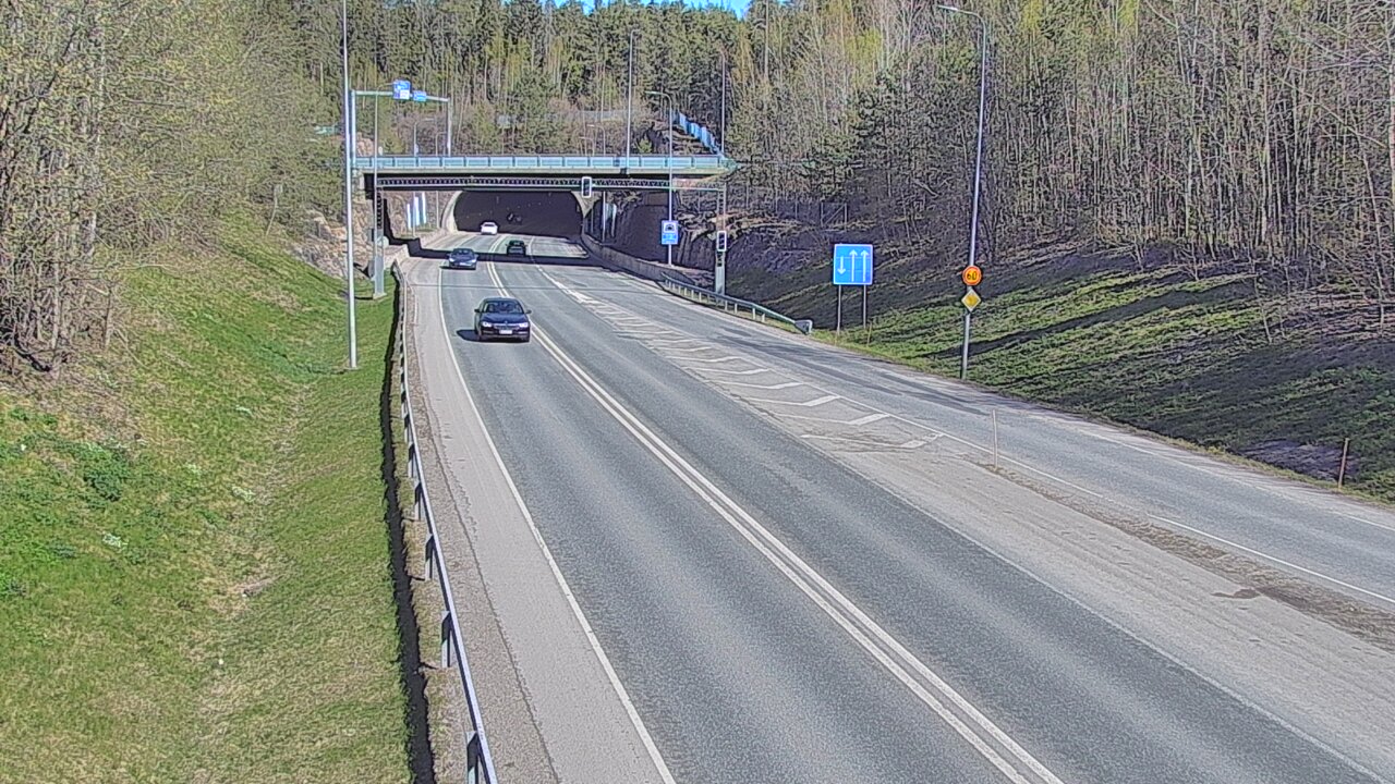 Kelikamerat Kuva Tie 102 Hiidenkallion tunneli, suuaukko etelä, Espoo, Uusimaa