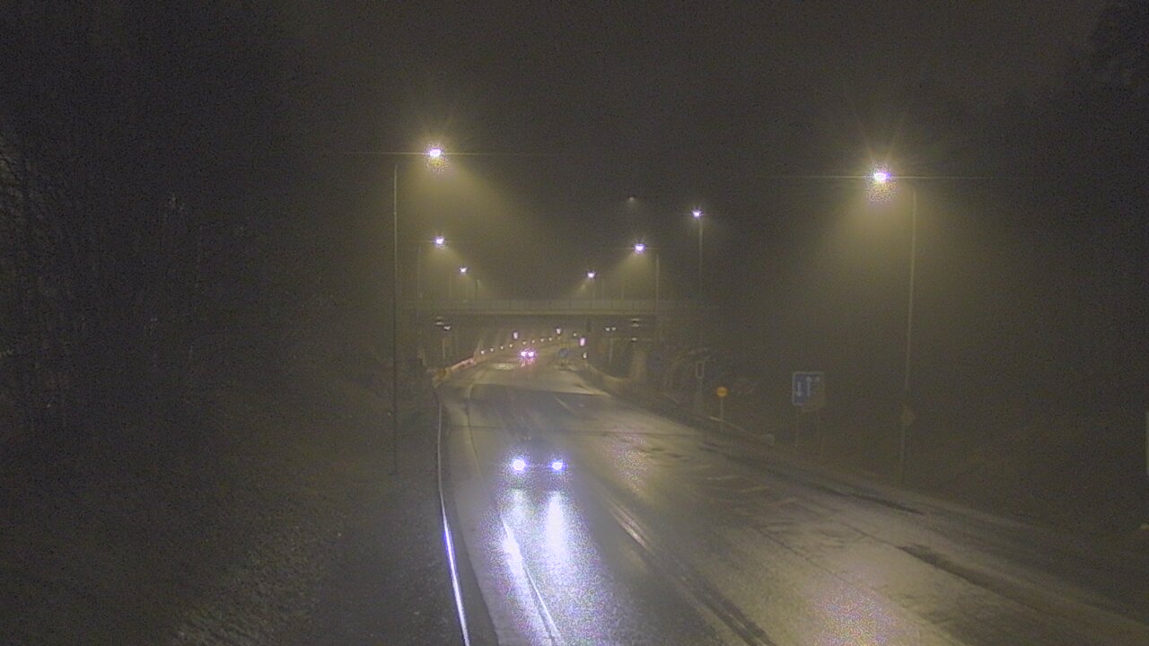 Kelikamerat Kuva Tie 102 Hiidenkallion tunneli, suuaukko etelä, Espoo, Uusimaa