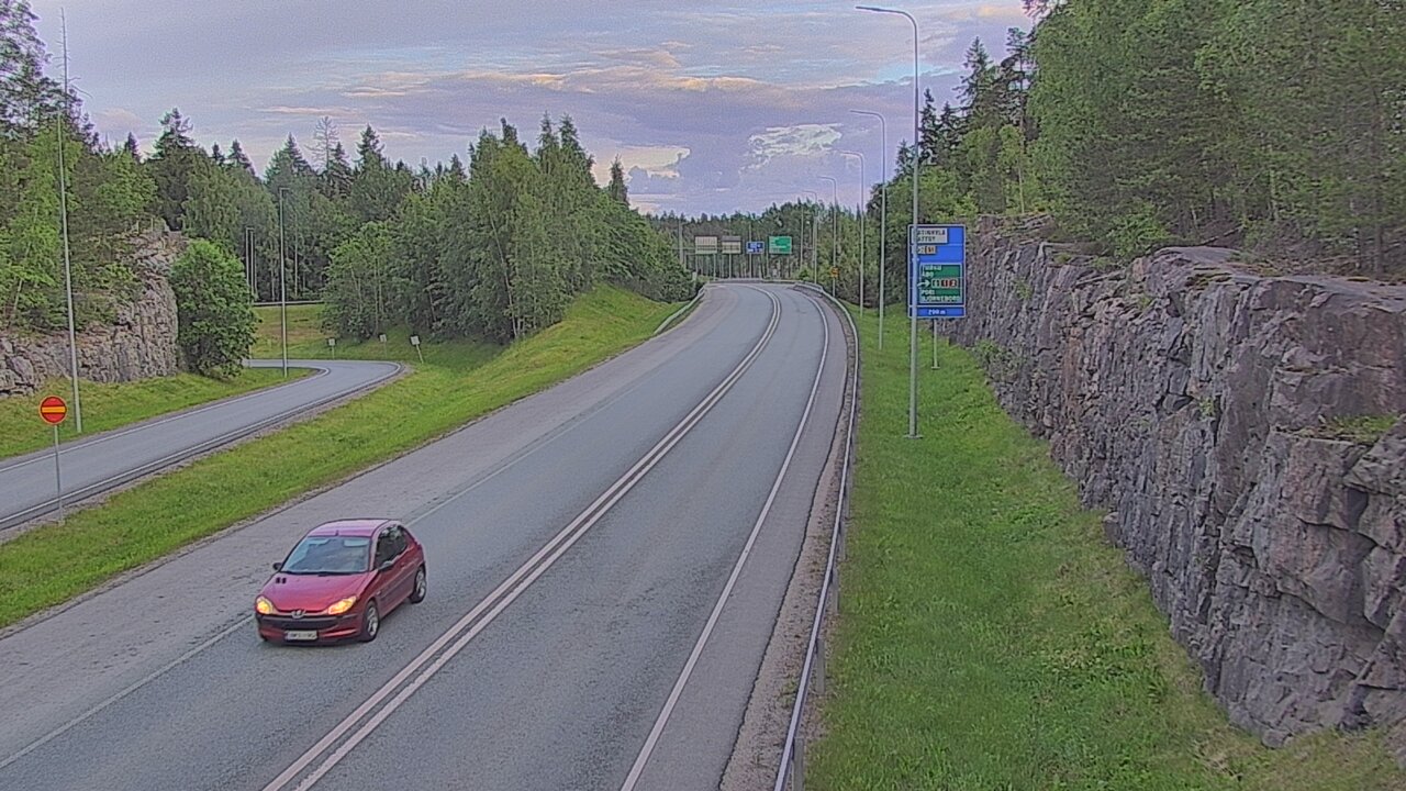 Kelikamerat Kuva Tie 102 Hiidenkallion tunneli, suuaukko etelä, Espoo, Uusimaa